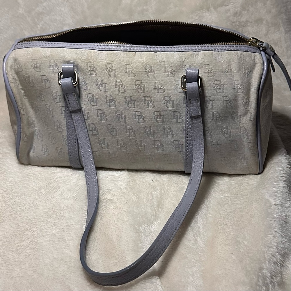 Dooney & Bourke Purse
